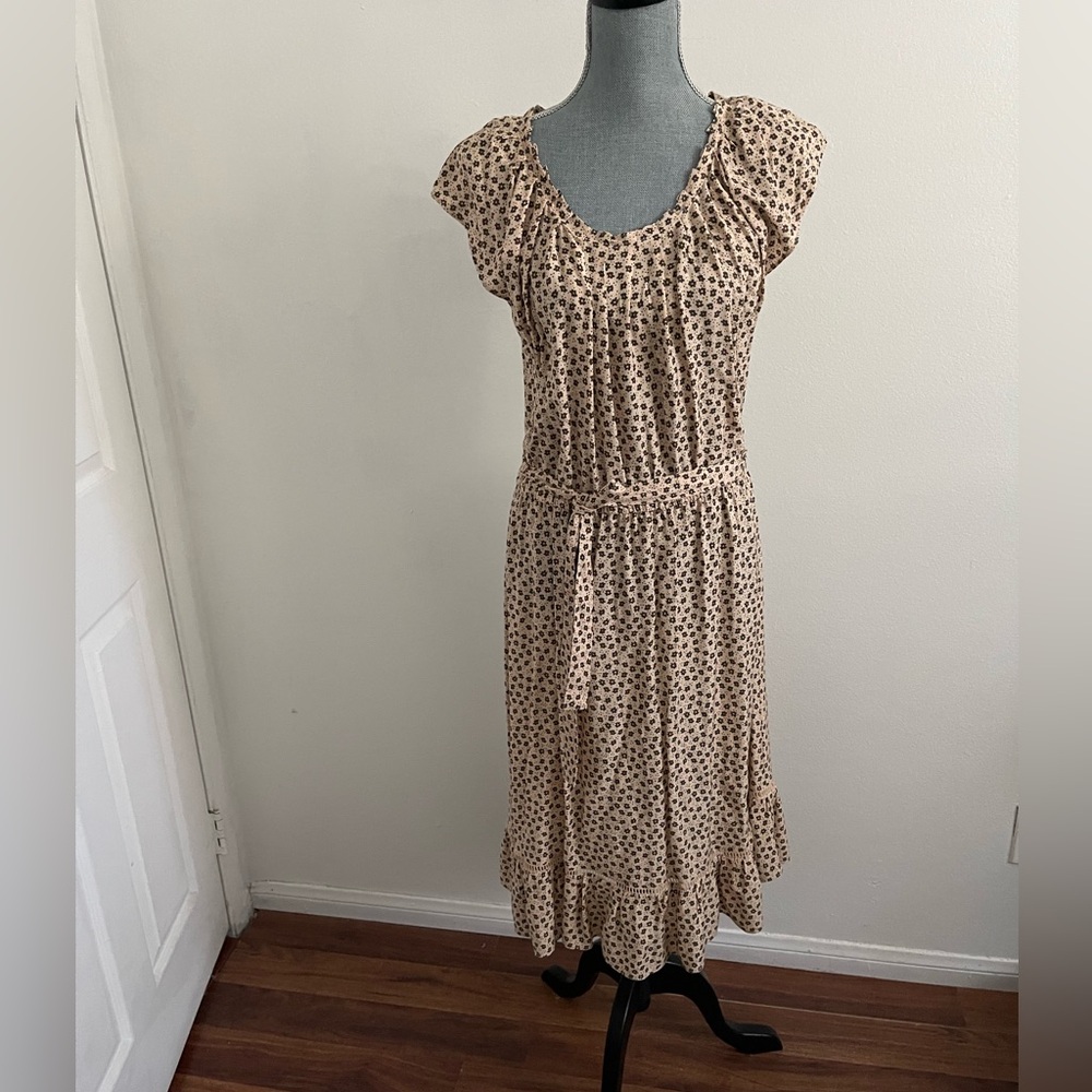 LC Lauren Conrad Floral Dress . Size Smalle Large